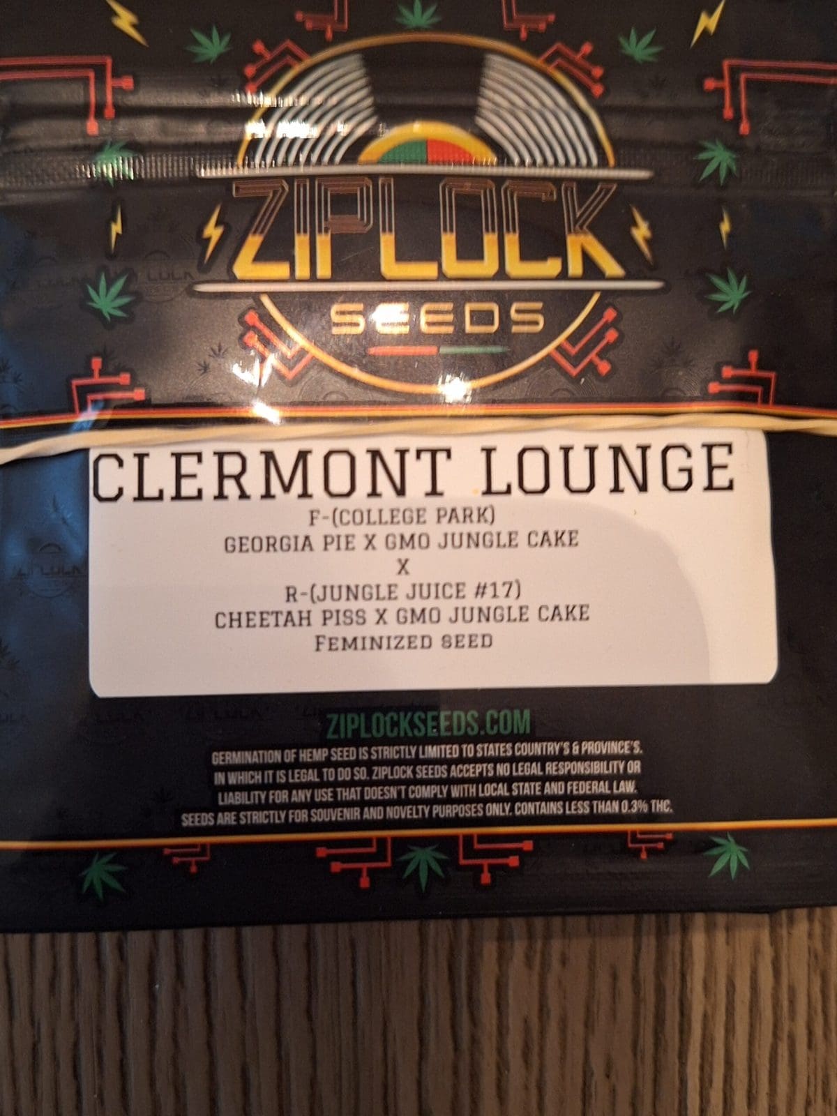 CLERMONT LOUNGE 10+ct FEMS