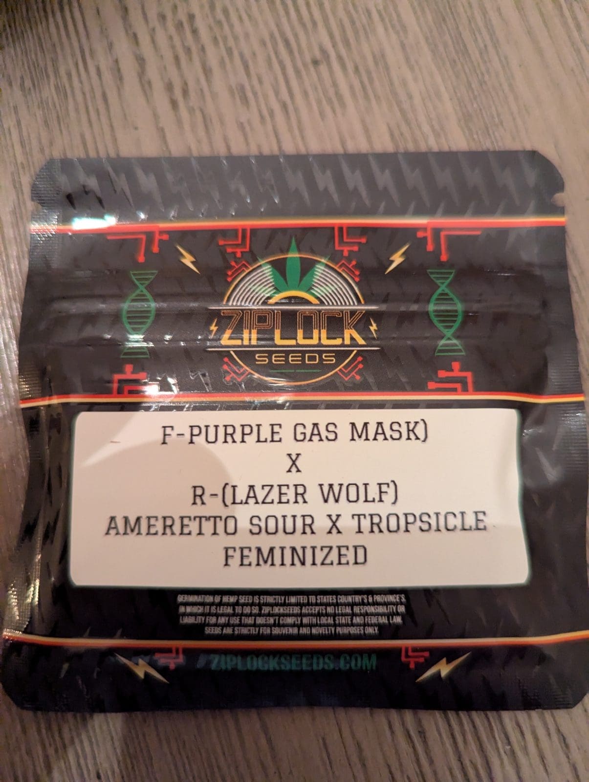 Purple Gas Mask x Lazer Wolf 10ct+ fems